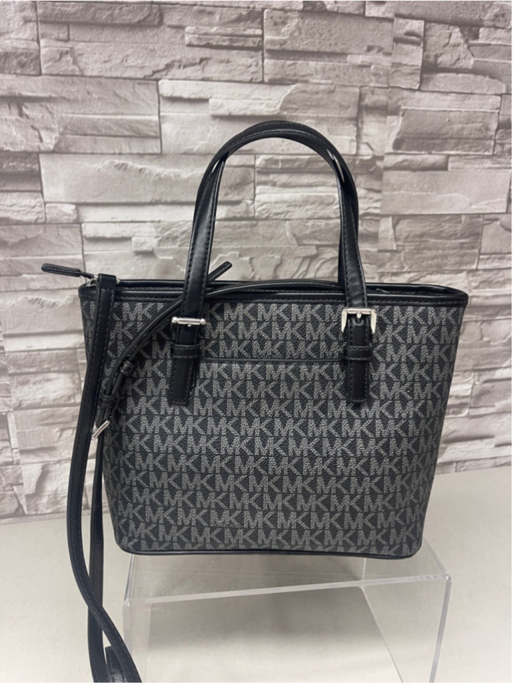 Michael Kors XS Carryall Tote & Matching Wallet Set Black/Silver 
Metallic - Picture 8 of 13